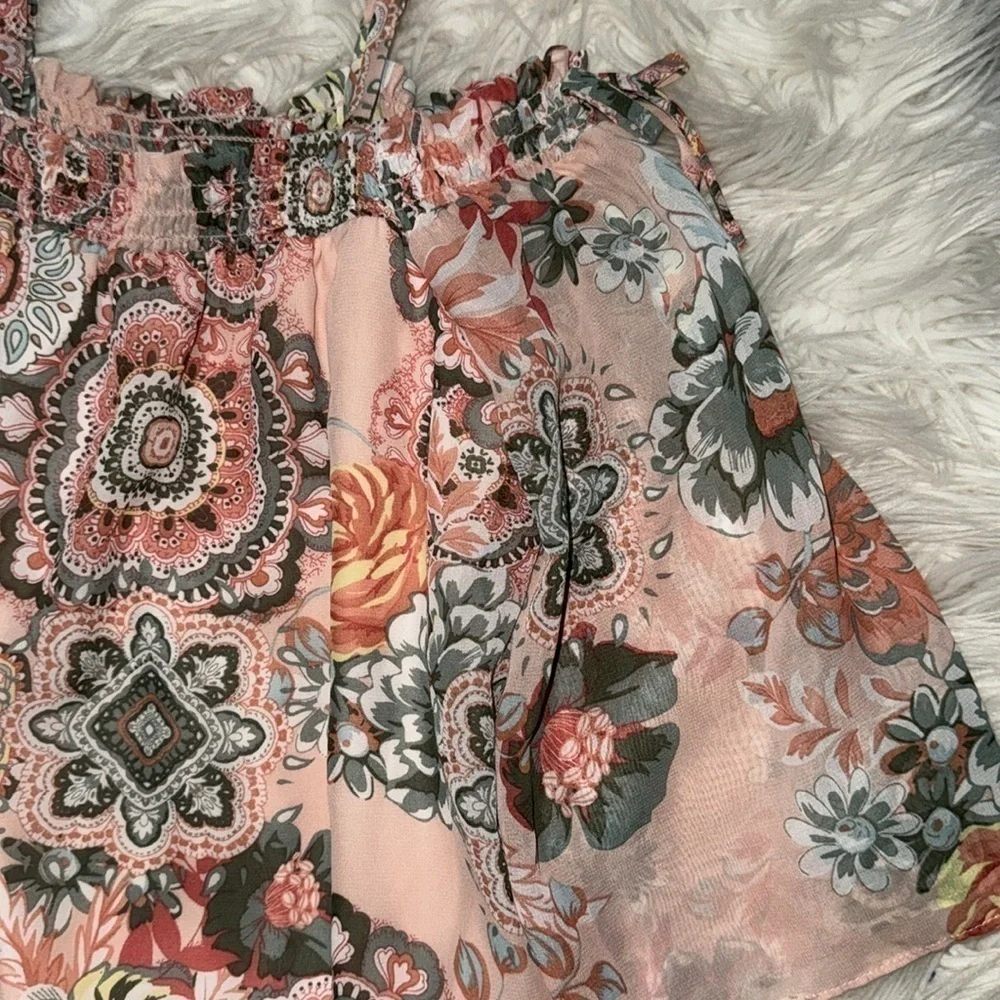 Trendy Amy Byer Top